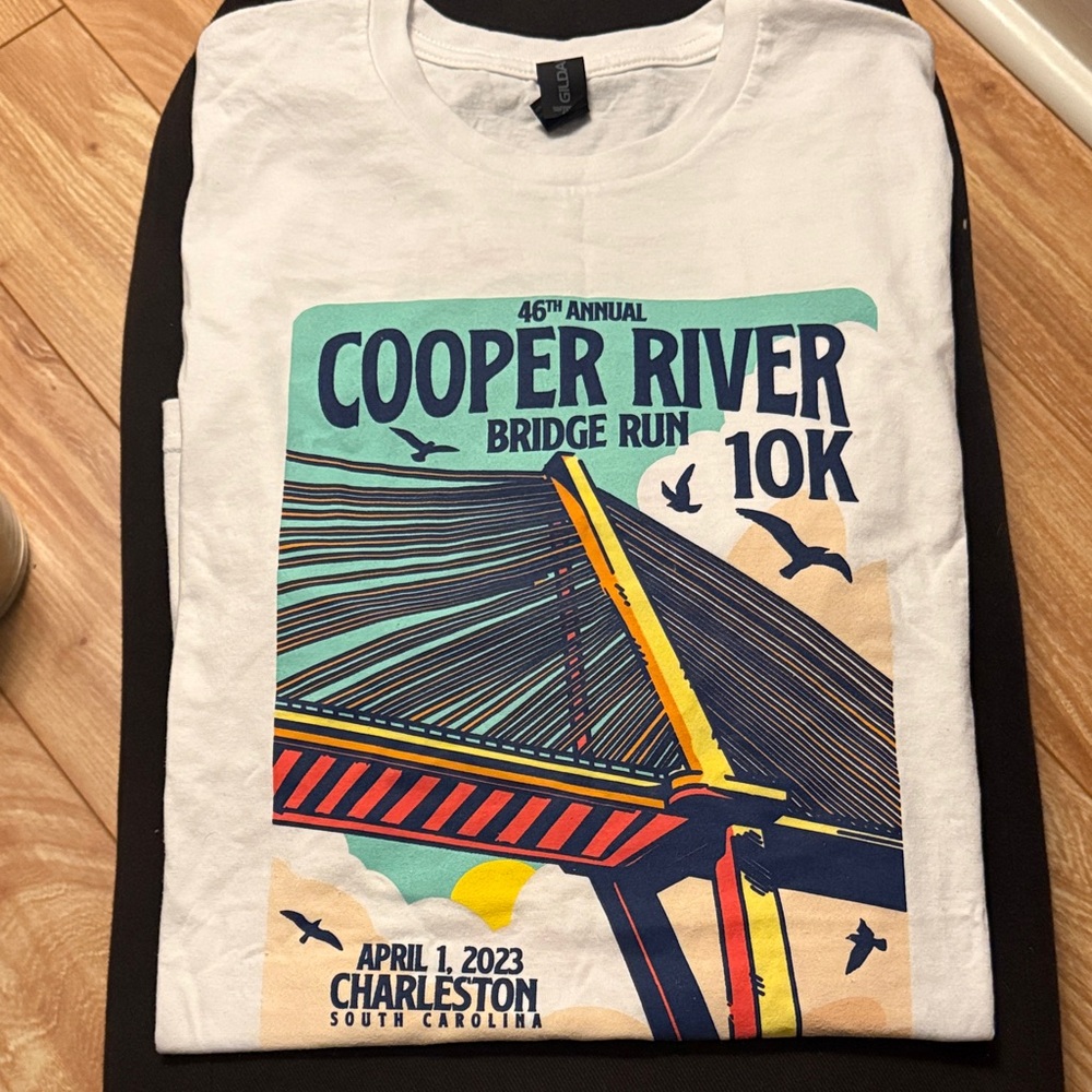 2023 Cooper River Bridge Run 10K Graphic T-Shirt Medium